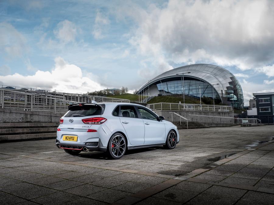  Hyundai i30 N (PD) 2017 года  (UK) (фото 24 из 40)